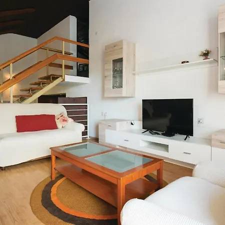 Stunning In With Kitchen Apartment