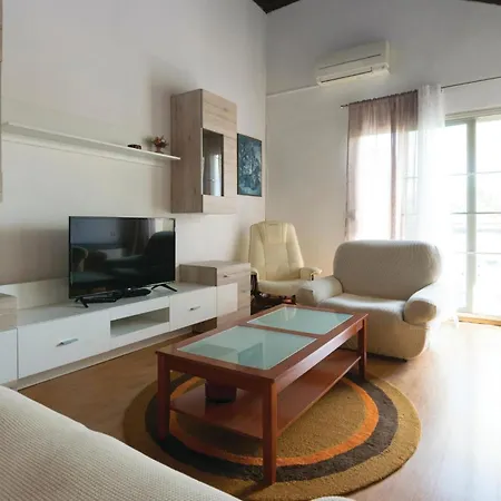 Stunning In With Kitchen Apartment