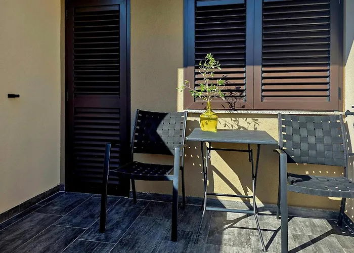 公寓 Three-bedroom In 比比涅